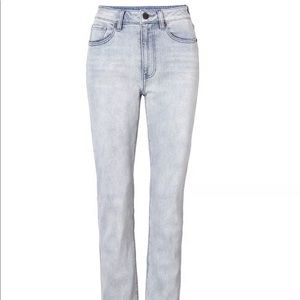 Cabi Spring  21 Higher Straight Jeans